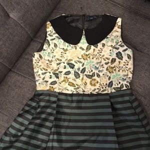 Beautiful holiday dress!